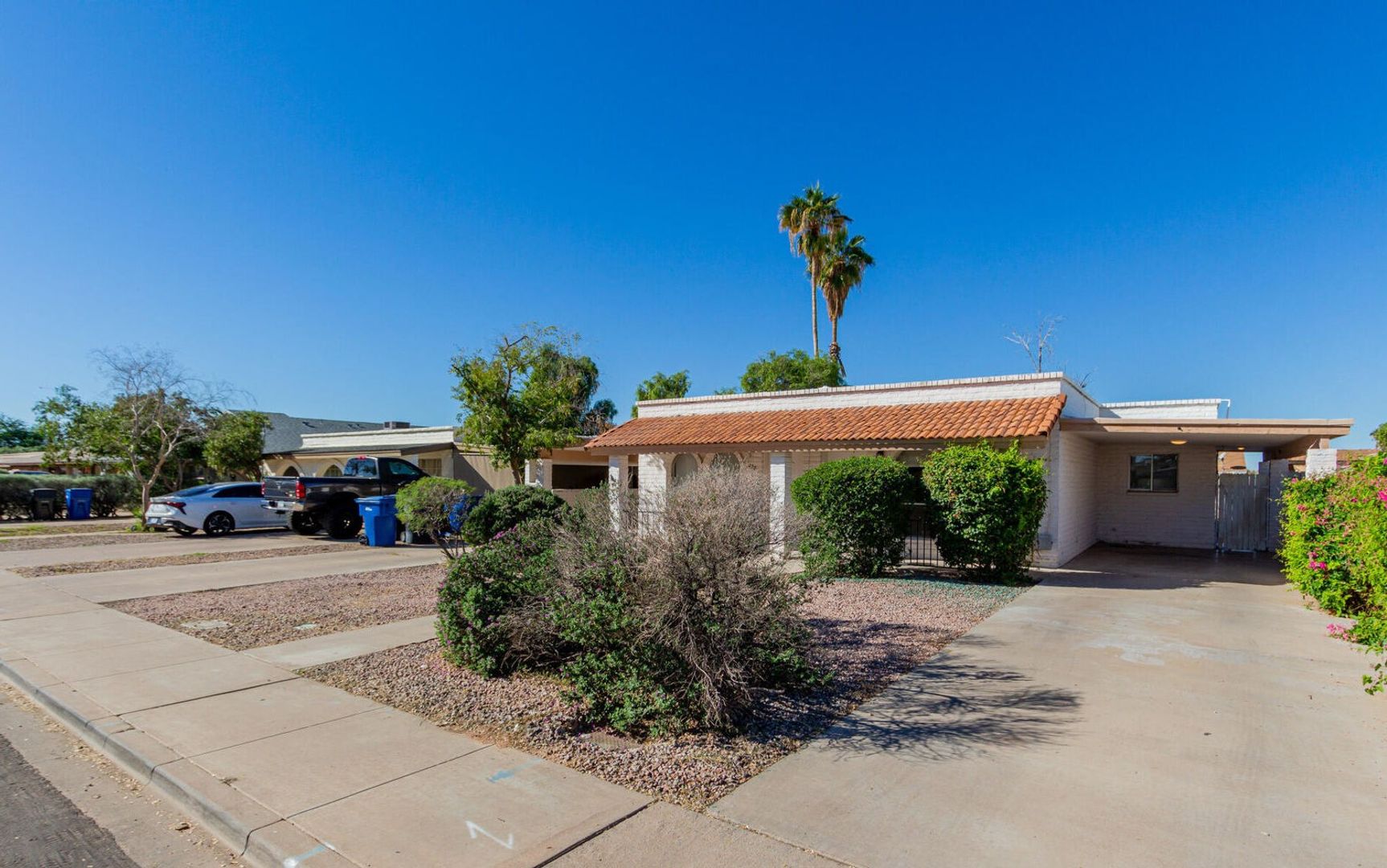 Mesa Multiplex: 242 N. Standage