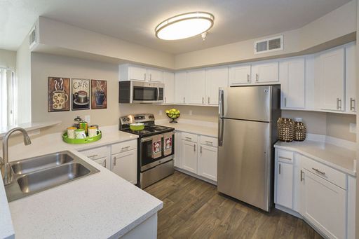 Welcome Home to Constitution Square - *Income Restricted Unit - call for details. – photo 1