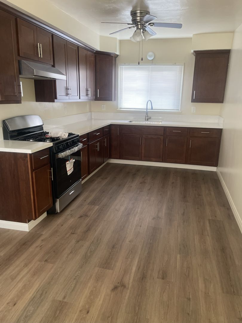 Bell Gardens Apartment: 6309 Eastern Avenue
