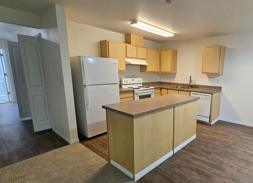 Beautiful 2 Bed - 2 Bath Home - Come check us out!