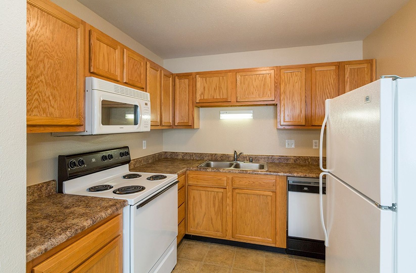 Colorado Springs Apartment: 4202 E. Pikes Peak Ave