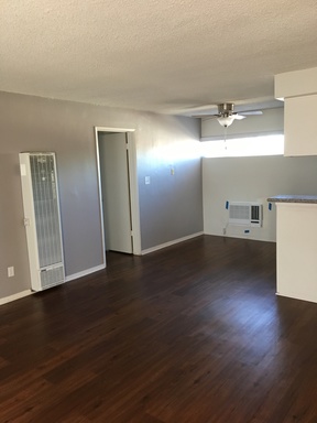 MOVE-IN SPECIAL!!! HURRY WON'T LAST LONG!!!!! $500 OFF MONTH FREE!!! O.A.C. – photo 1