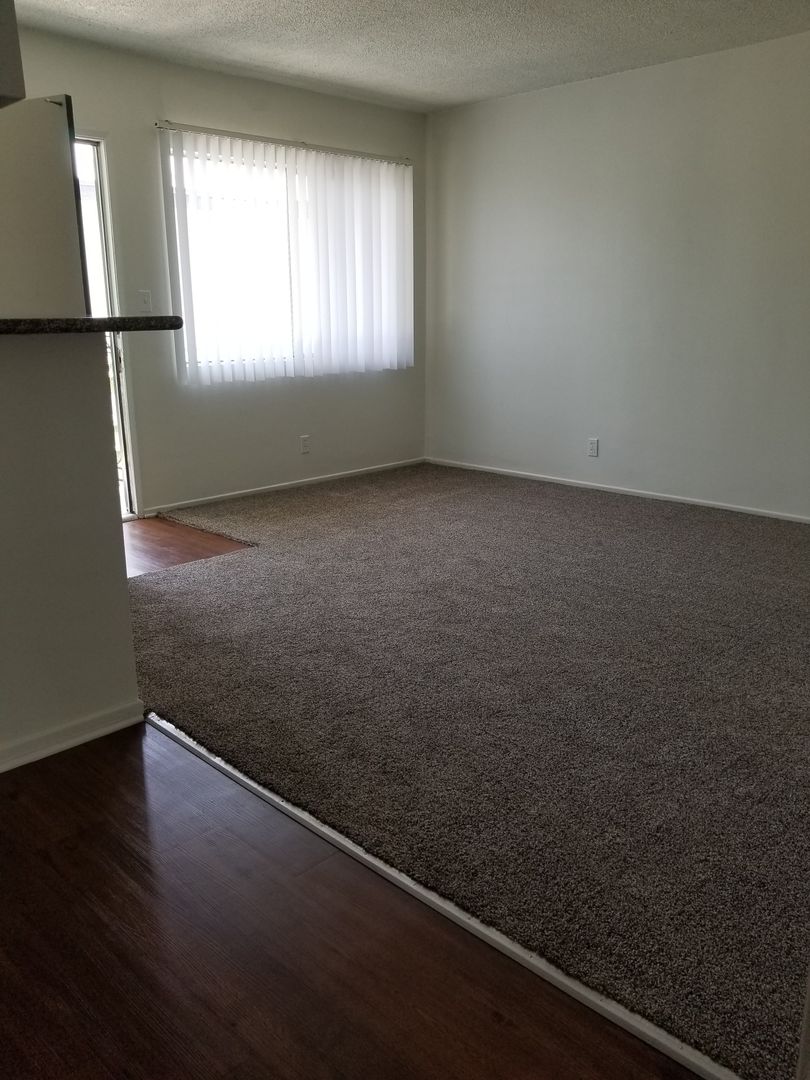 Downey Apartment: 7300 Florence Ave.