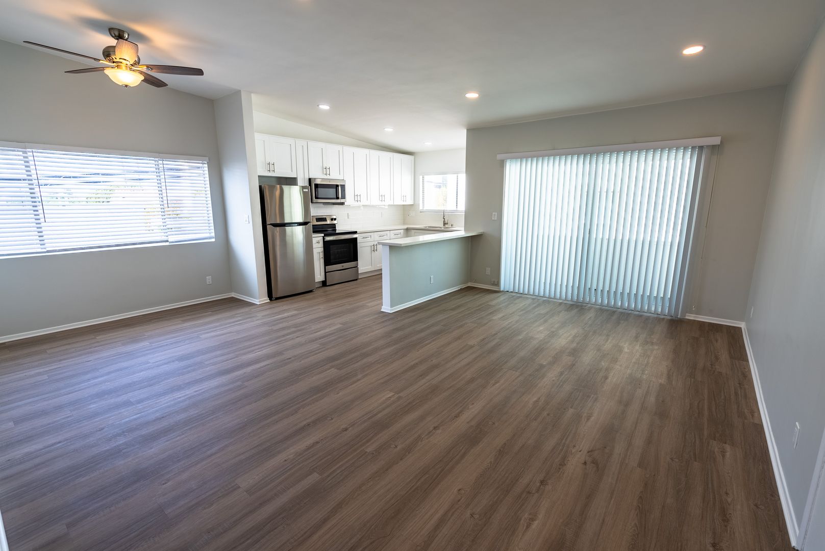 Santa Monica Apartment: 1110 20th Street