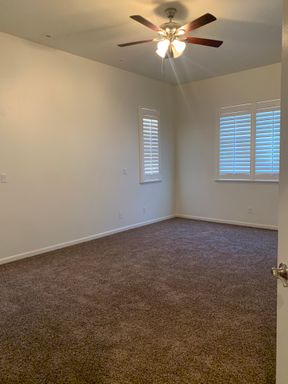 1235 Paradise Loop, Lemoore, CA 93245