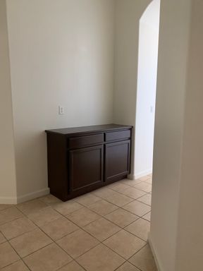 1235 Paradise Loop, Lemoore, CA 93245