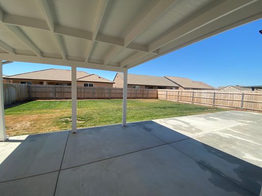 1975 W Escher Dr, Hanford, CA 93230