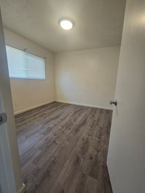 1200 W Water St, Hanford, CA 93230