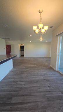2342 W Escher Dr, Hanford, CA 93230