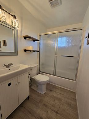 395 W Spruce Ave, Lemoore, CA 93245
