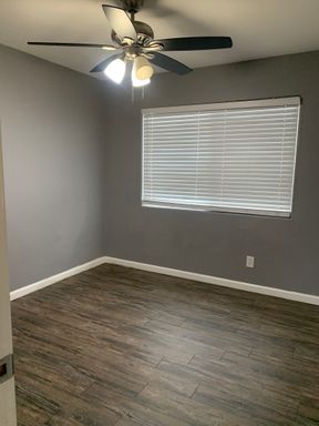 1212 N. Green St. #E, Hanford, CA 93230