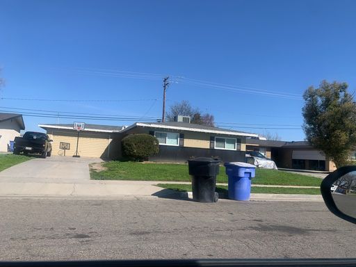 1200 W Water St, Hanford, CA 93230