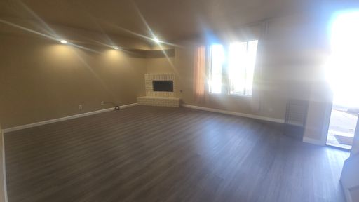 897 Greenfield Ave, Hanford, CA 93230