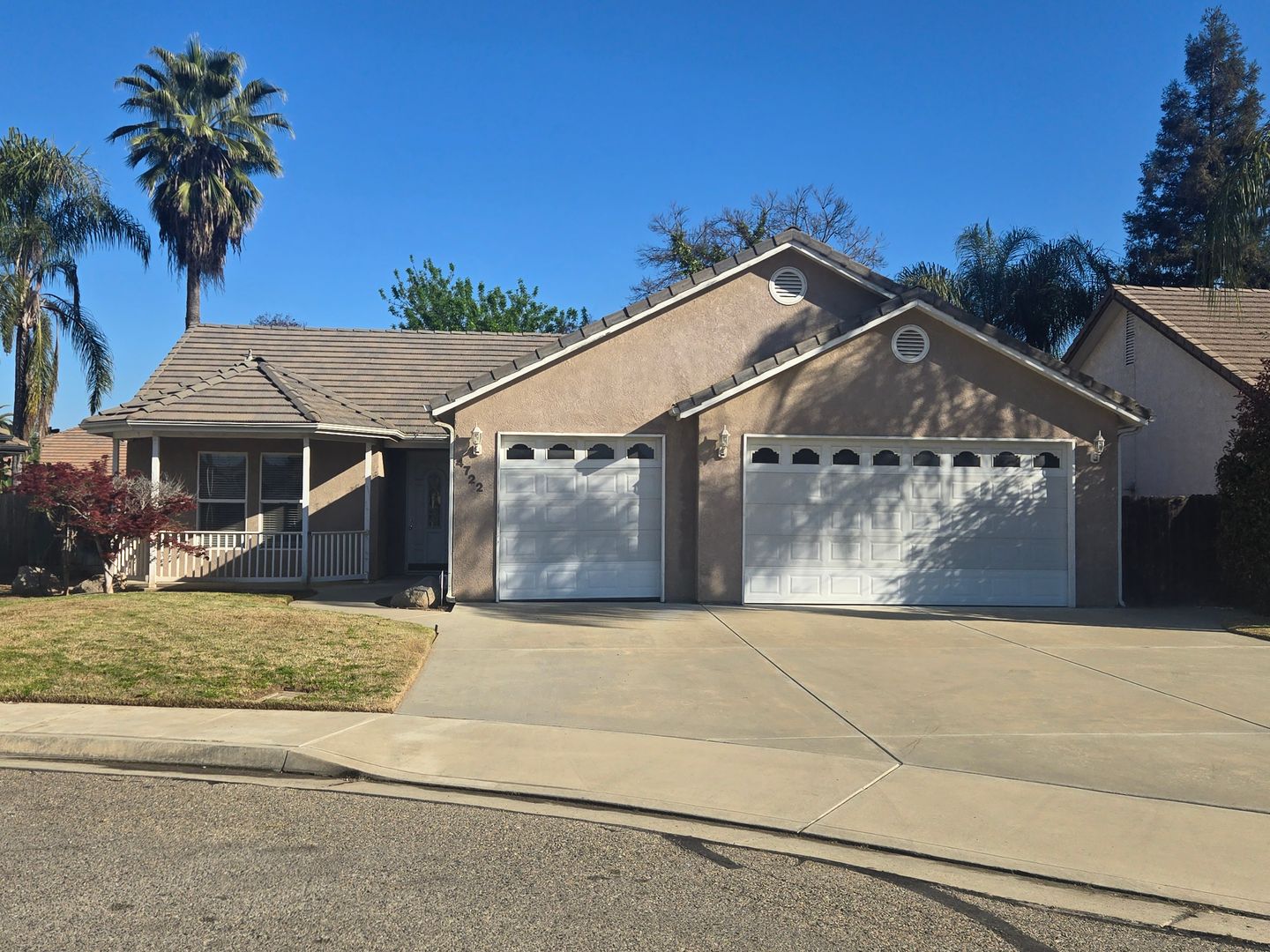 Visalia House: 4722 W Nicholas Ct