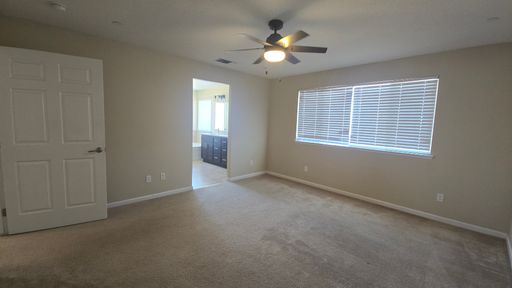 1443 Greenbrier Dr, Hanford, CA 93230