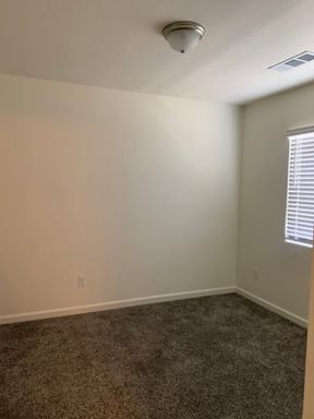 2342 W Escher Dr, Hanford, CA 93230