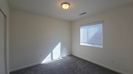 2342 W Escher Dr, Hanford, CA 93230