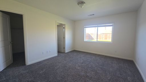 2342 W Escher Dr, Hanford, CA 93230
