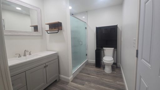 2011  N 11th Ave, Hanford, CA 93230