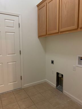 1235 Paradise Loop, Lemoore, CA 93245