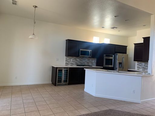 1235 Paradise Loop, Lemoore, CA 93245
