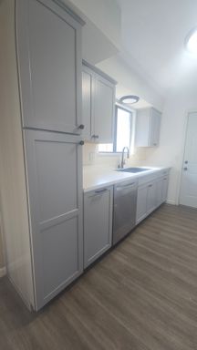 897 Greenfield Ave, Hanford, CA 93230