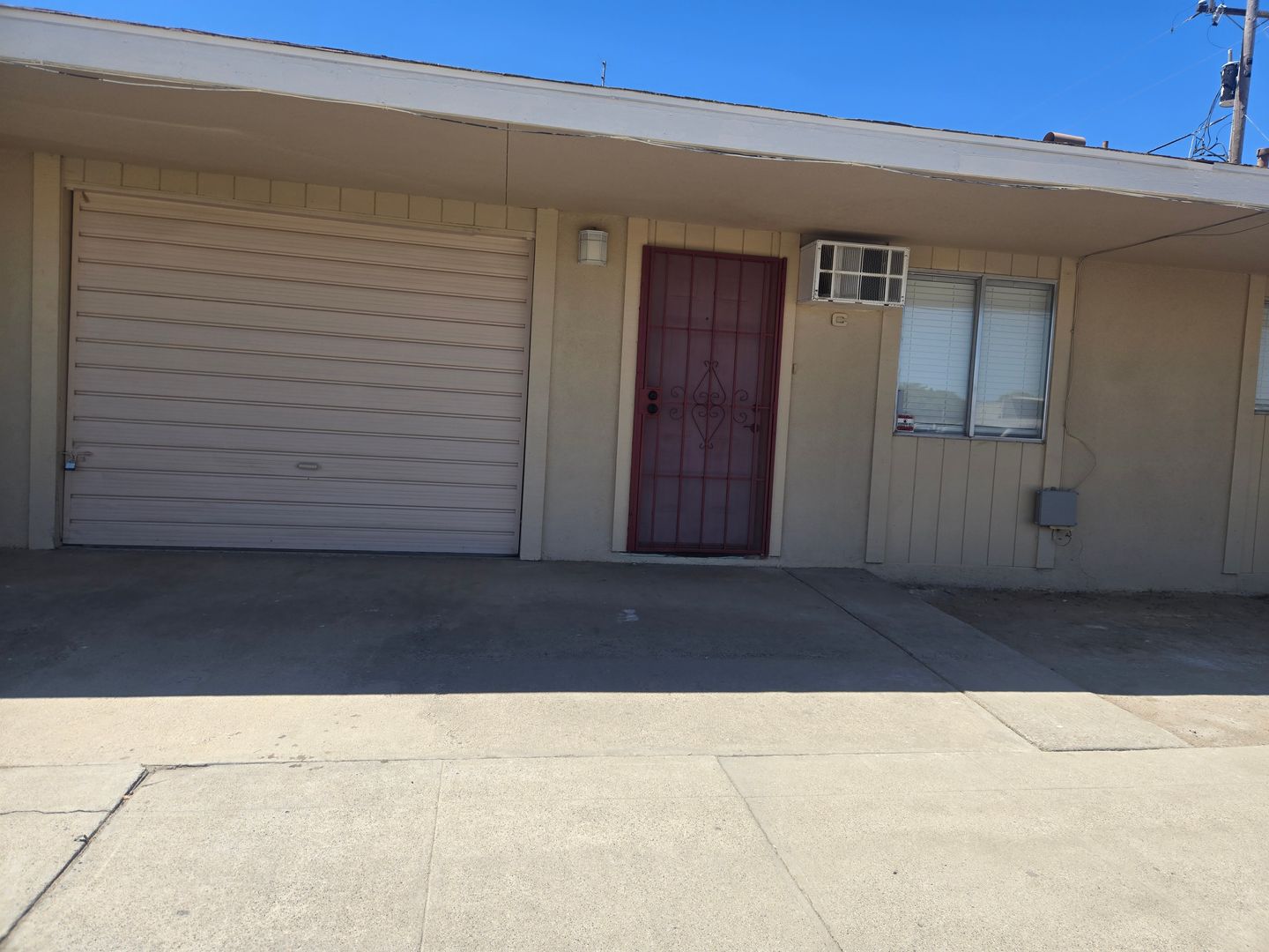 Corcoran House: 1206 King Ave. #C