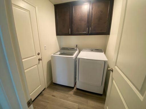 2342 W Escher Dr, Hanford, CA 93230