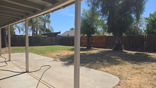 2146 Neill Way, Hanford, CA 93230