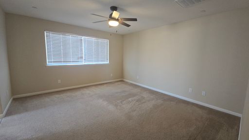 1443 Greenbrier Dr, Hanford, CA 93230