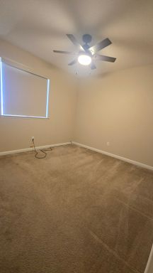 1443 Greenbrier Dr, Hanford, CA 93230
