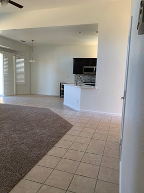1235 Paradise Loop, Lemoore, CA 93245