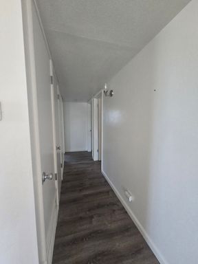 1200 W Water St, Hanford, CA 93230