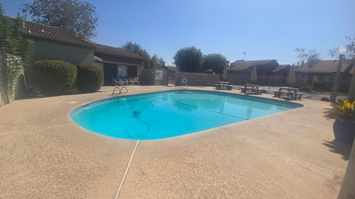 897 Greenfield Ave, Hanford, CA 93230
