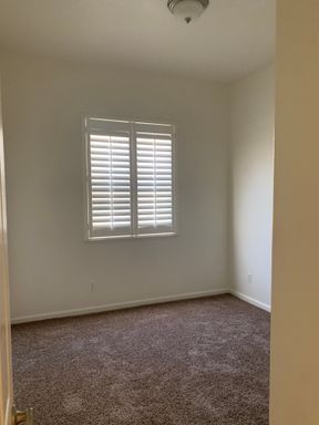 1235 Paradise Loop, Lemoore, CA 93245
