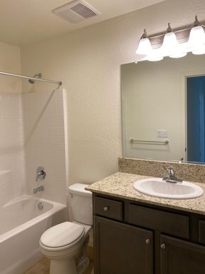 1975 W Escher Dr, Hanford, CA 93230