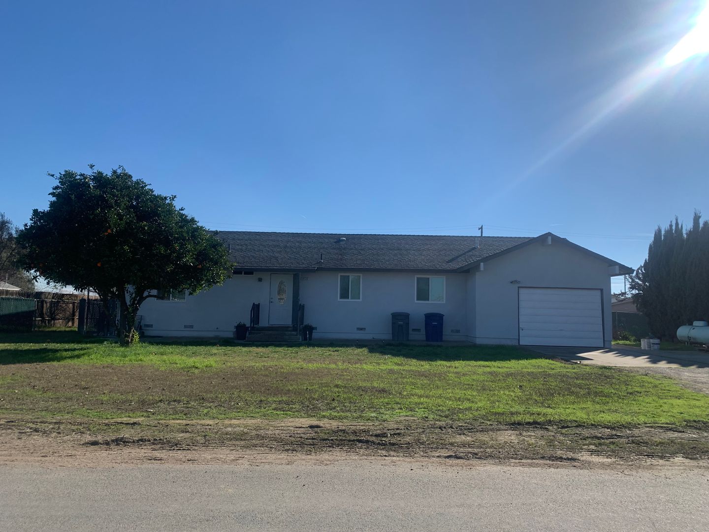 Hanford House: 14539 Blowers St
