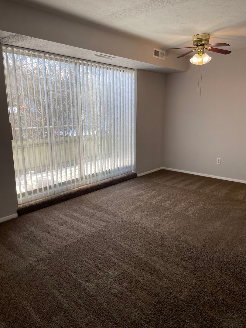 Euclid Apartment: 22140 Euclid Avenue