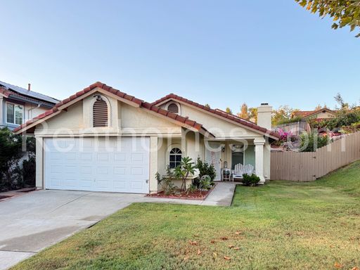 SW Escondido, 2175 Johnston Rd, Solar Panels, AC, Fireplace, LVP Floors, Granit Counters, 2 Car Garage. – photo 1