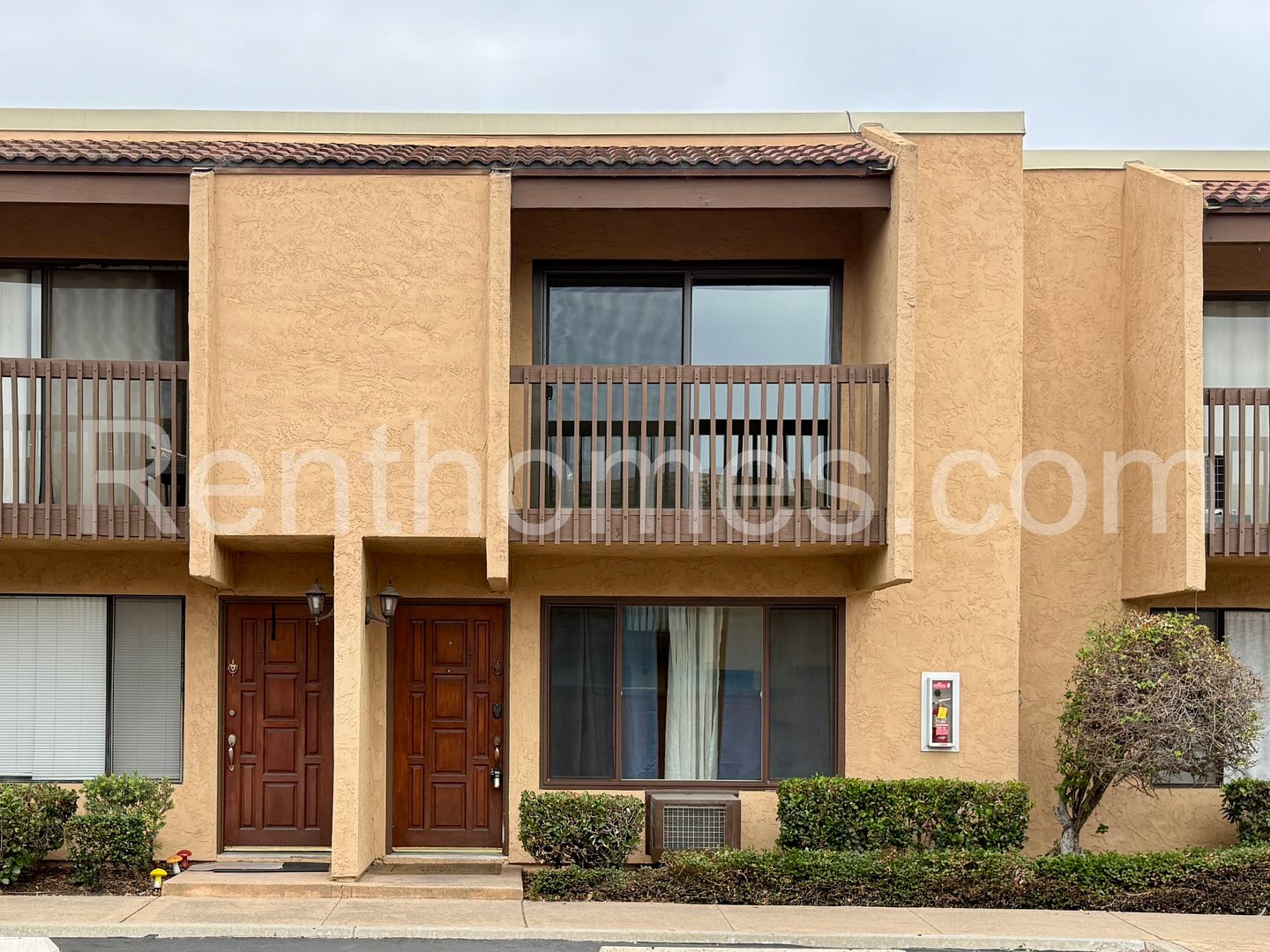 San Diego Townhome: 9405 Gold Coast Drive #A8