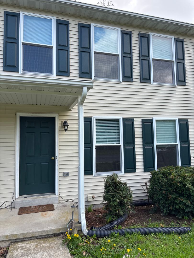 LEBANON Apartment: 908-910 REINOEHL STREET