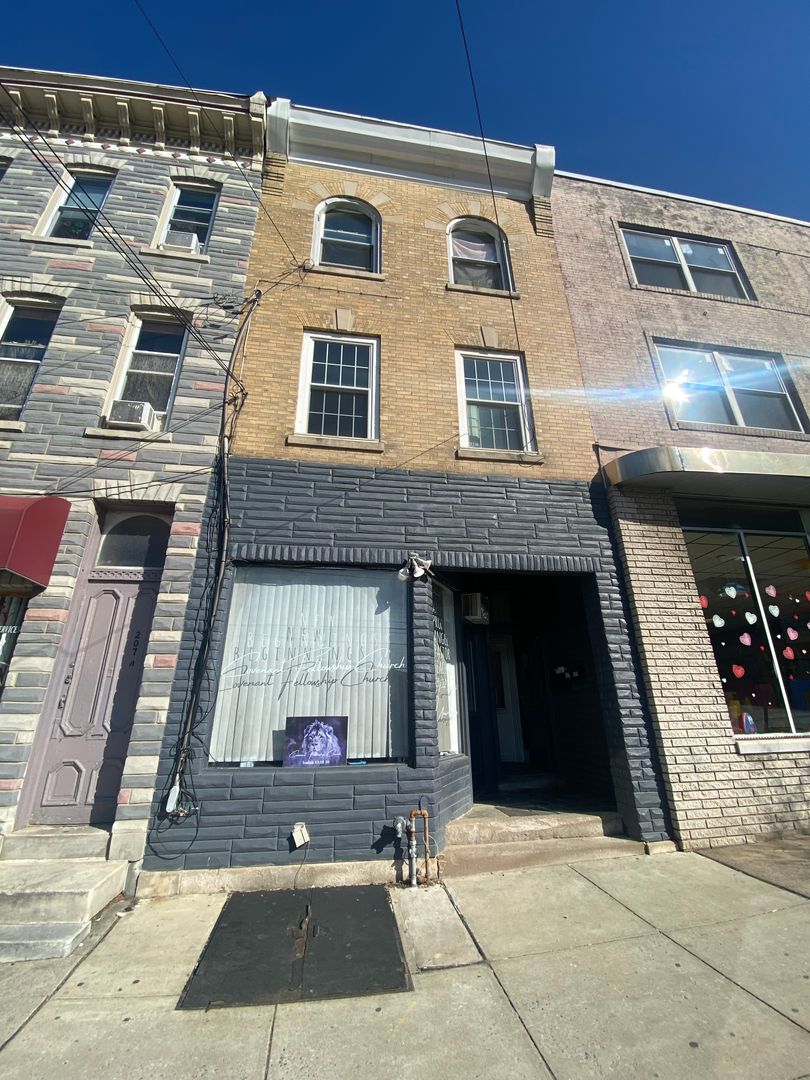 205 W. KING STREET