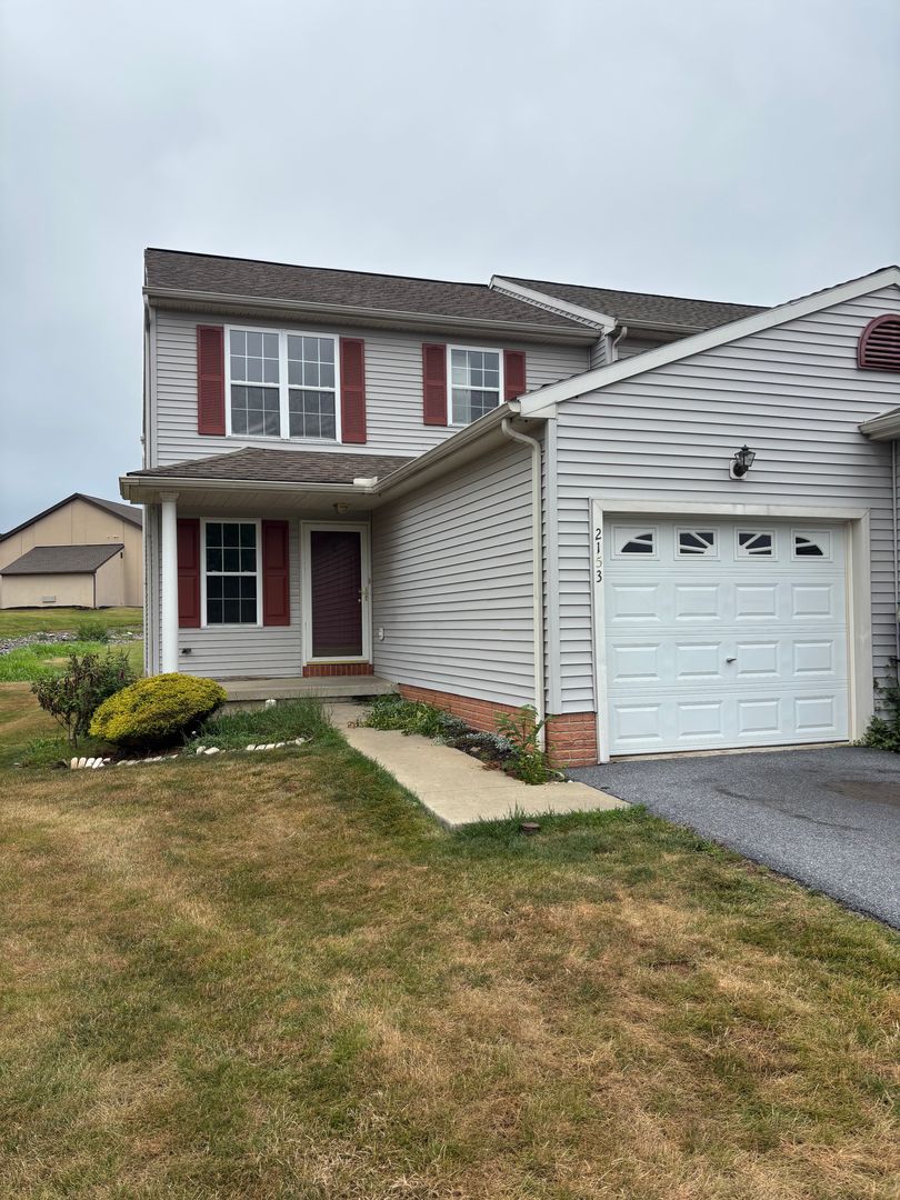 LEBANON Townhome: 2153 PENN STREET