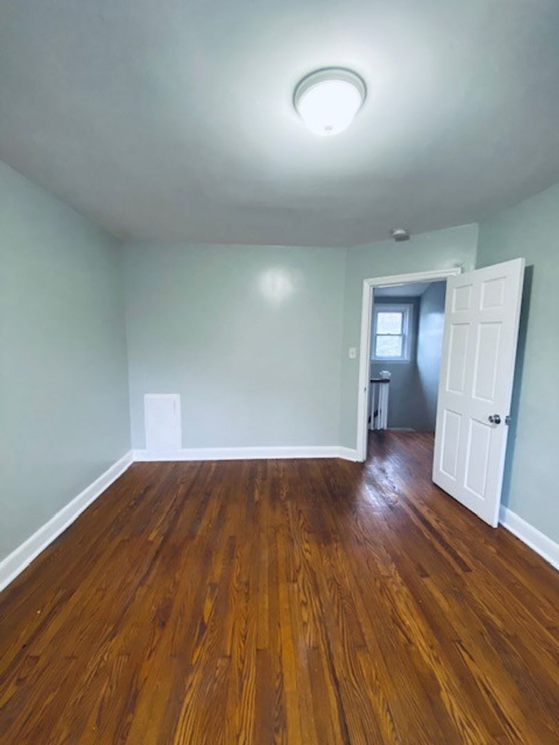 737 E. COLD SPRING LANE , BALTIMORE, MD 212124608