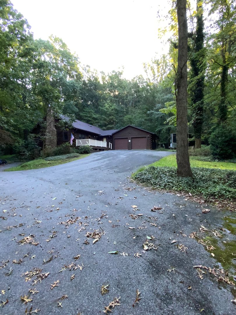 NEWMANSTOWN House: 88 FOX ROAD