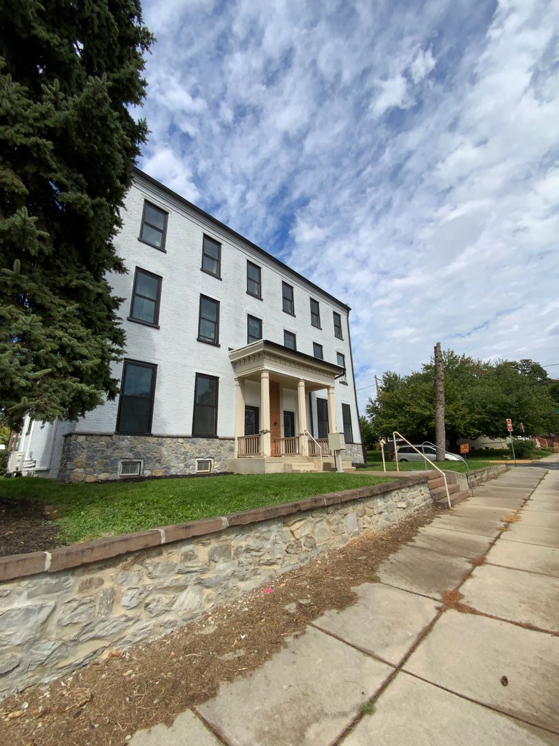 COLUMBIA Apartment: 557 UNION ST