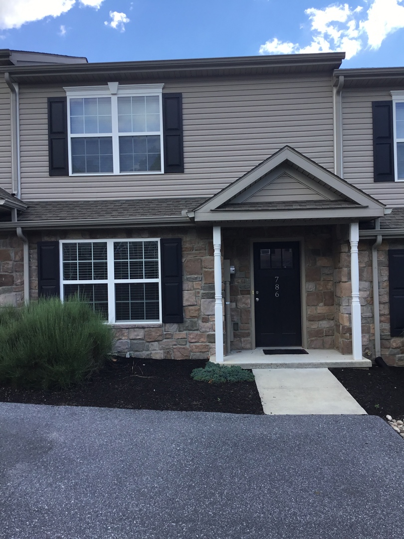 GREGS DRIVE, HARRISBURG, PA 17111