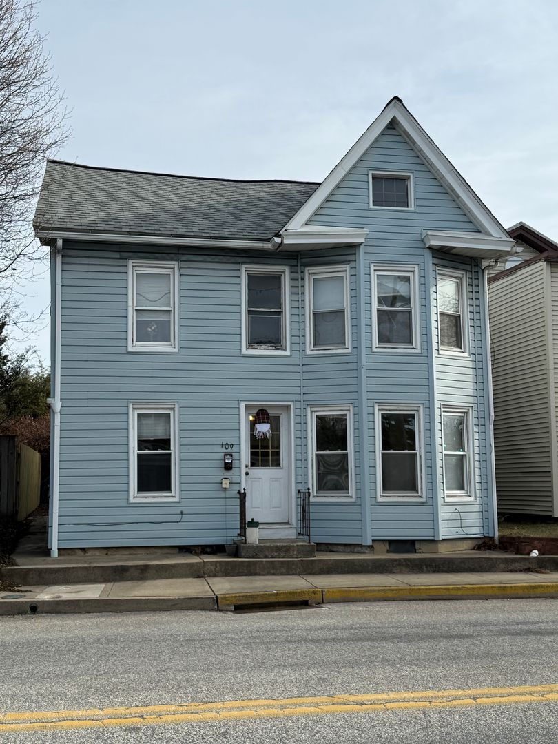 SHIPPENSBURG House: 109 N. EARL STREET