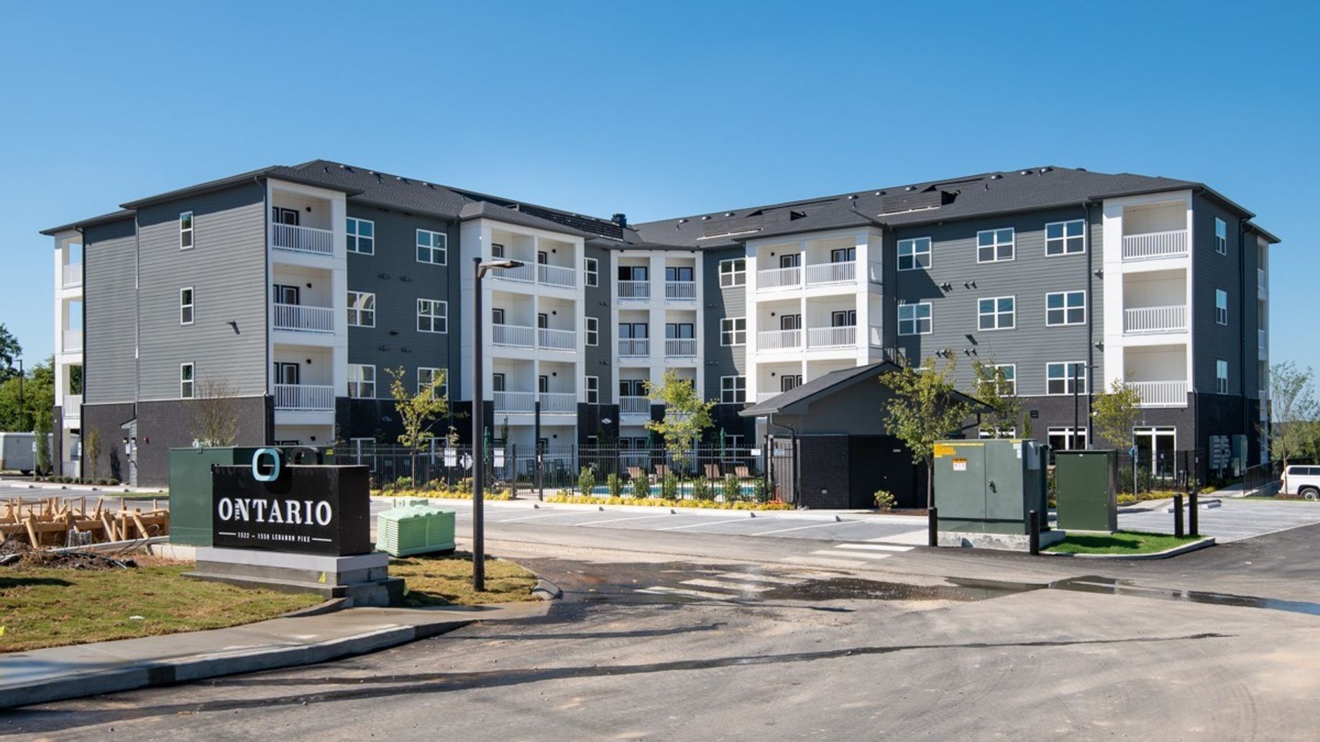 Nashville House: 1540 Lebanon Pike