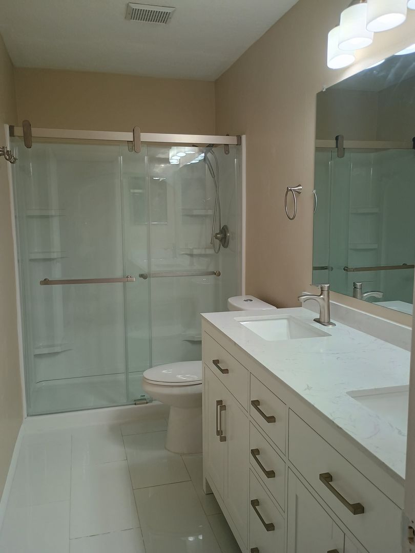 Oviedo House: 113 Reserve Circle #101